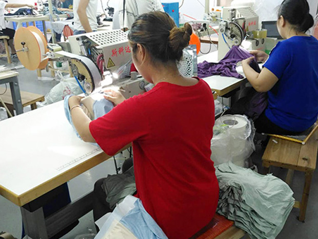 东莞市尊龙凯时服装设备有限公司